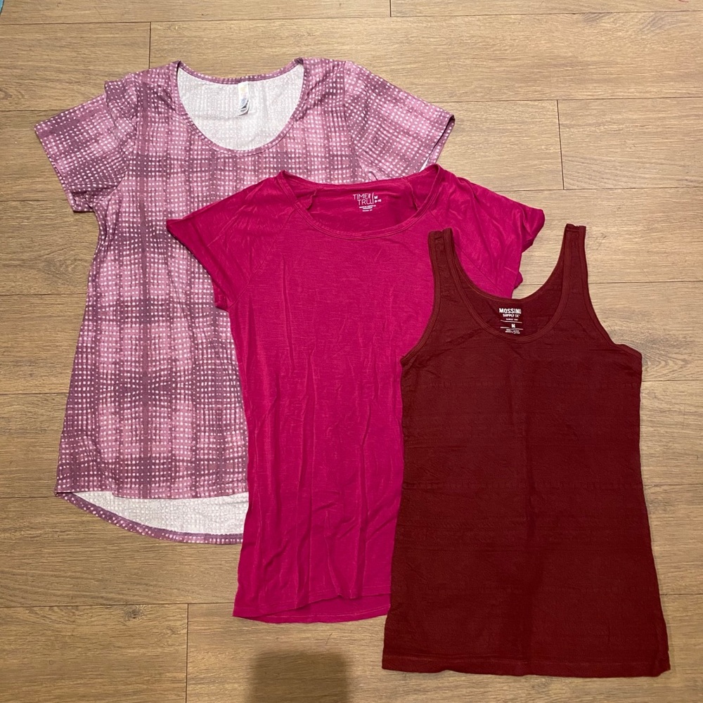 Women’s Medium Shirt Bundle!!!